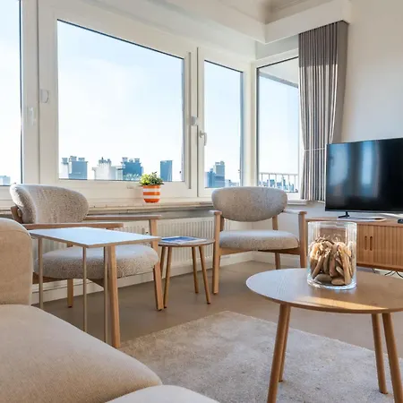 Incredibly Renovated Flat On A Suberb Location Οστένδη