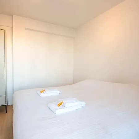 Incredibly Renovated Flat On A Suberb Location 아파트