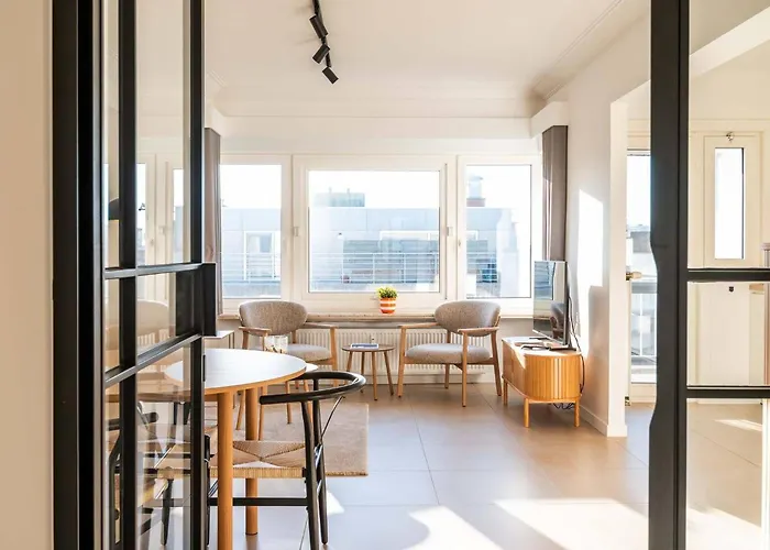 Apartment Incredibly Renovated Flat On A Suberb Location